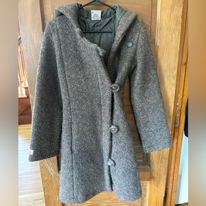 Sirri of Faroe Islands - Pure Wool Coat